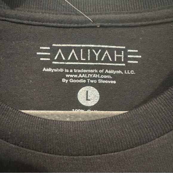 Aaliyah Short Sleeve Graphic T-Shirt New with Tags Large - Picture 5 of 5